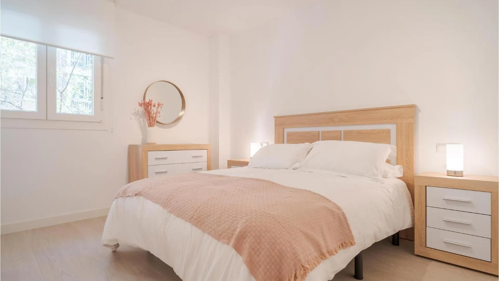 Cozy Apartment In Malaga With Kitchen Spain